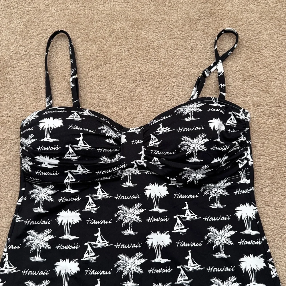 NWT Tommy Bahama Hawaii Palm Tree Print Black White Spa Swim Dress Size Small - Picture 2 of 7